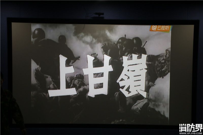 观看红色电影 接受红色洗礼