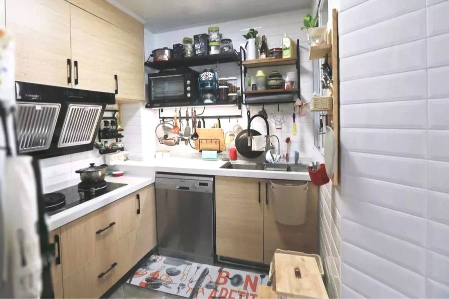 现在流行高低厨房操作台，好看还有设计感！