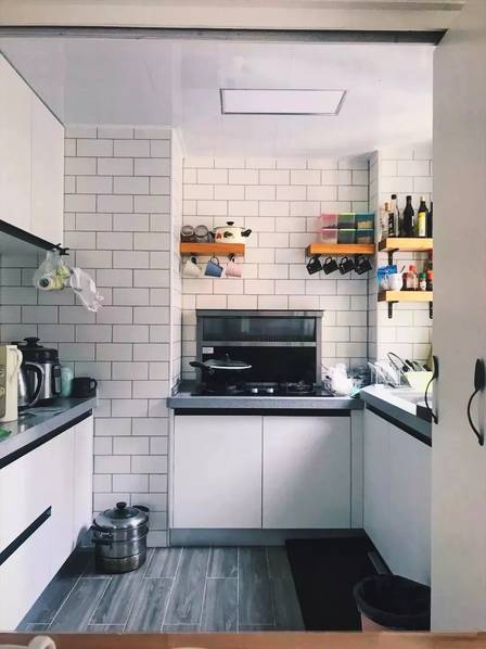 现在流行高低厨房操作台，好看还有设计感！