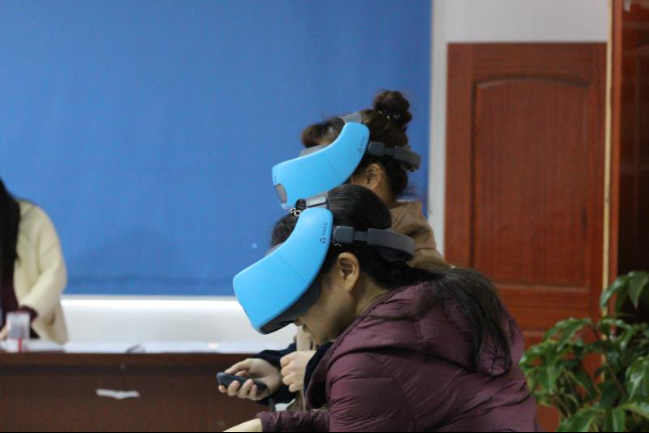 VR亮相！成都市锦江区国槐路社区消防演练刮起“科技风” 