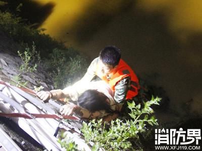 泉州消防放软梯紧急施救