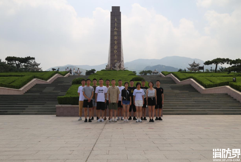 武警学院“青马骨干”八一前夕感受沂蒙精神 武警学院“青马骨干”八一前夕感受沂蒙精神