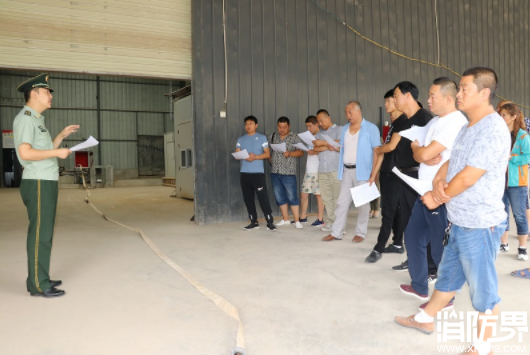 秦安消防组织开展辖区涉氨企业消防安全培训