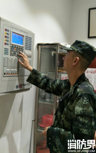 秦安消防开展消防安全突击夜查行动