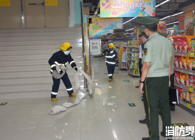 入隆林开展商业综合体消防安全整治工作 