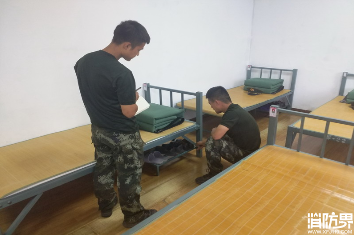 天水郡中队开展内务卫生整治活动