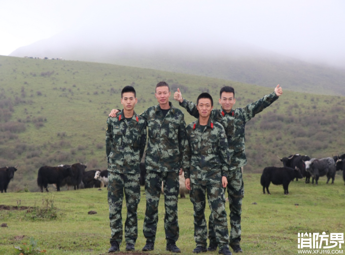 武山中队组织退伍老兵驻地一日游