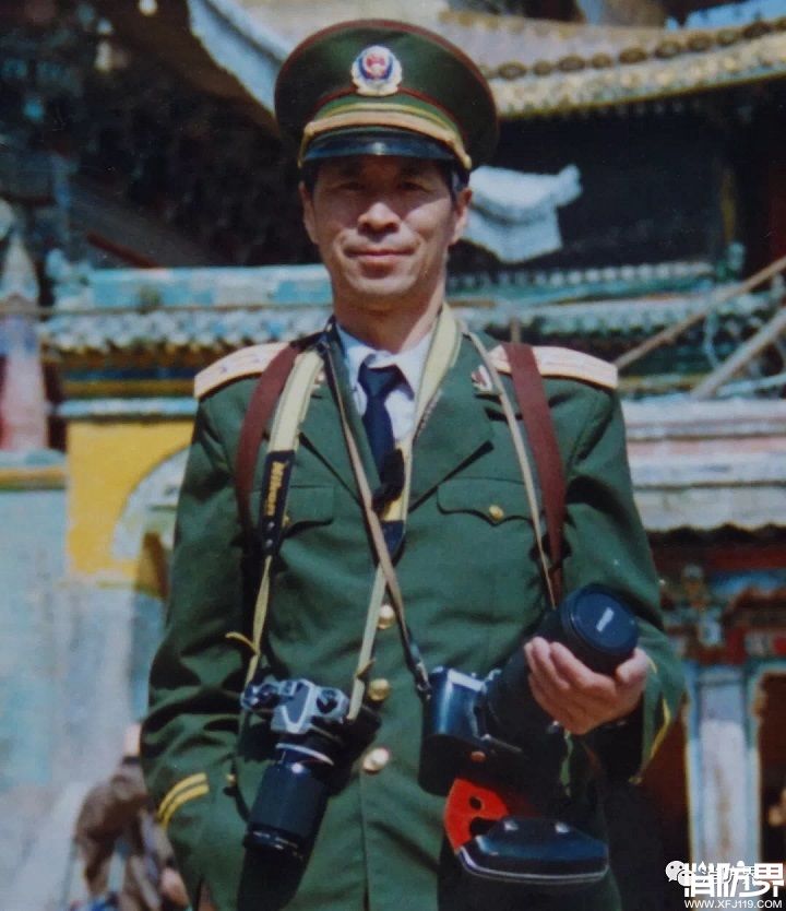 掌镜红门