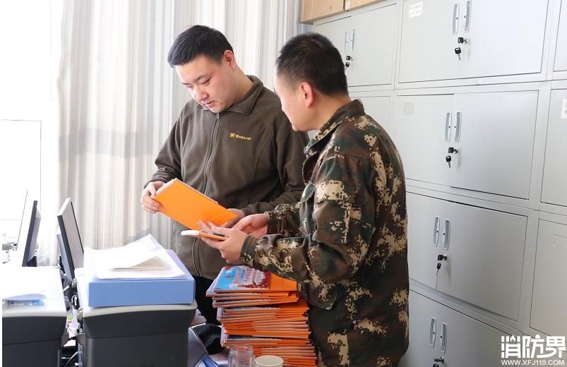 消防深入党政机关开展宣传培训活动