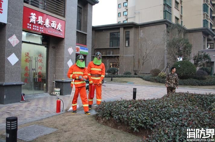 面对面”开展微型消防站指导工作