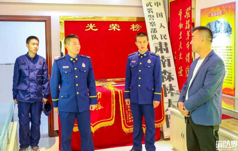首批招录消防员正式入营 高学历人才和退伍老兵占多数