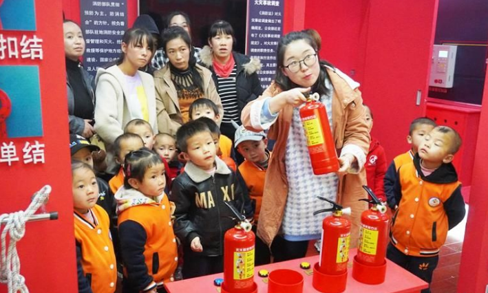 “学消防 讲消防”